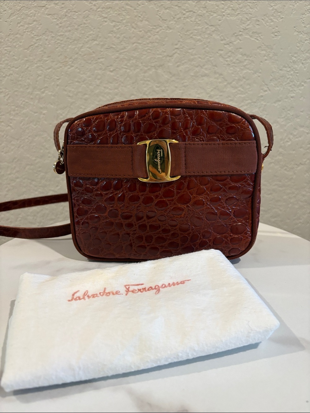 Salvatore Ferragamo Brown Croc-Embossed Vara Bow Crossbody Camera Bag